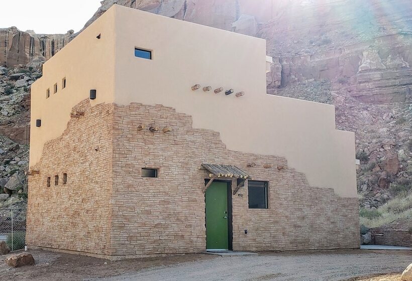 Люкс Повышенной Комфортности, Bluff Dwellings Resort