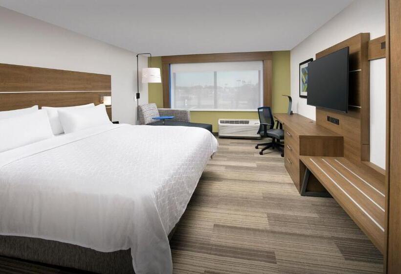Номер Executive Кровать Кинг, Holiday Inn Express & Suites Kingsland I 95 Naval Base Area, An Ihg