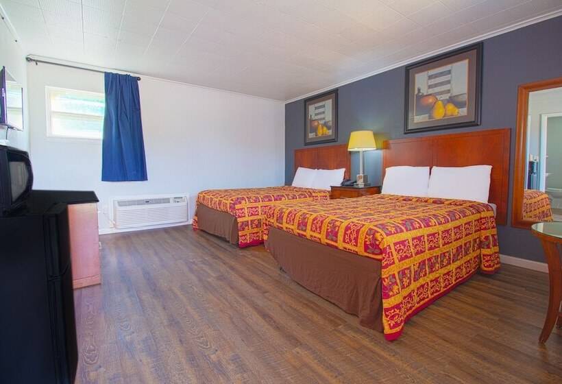 带2个双人床的标准工作室, Mcalester