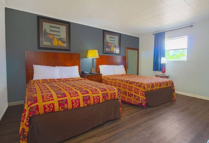 带2个双人床的标准工作室, Mcalester