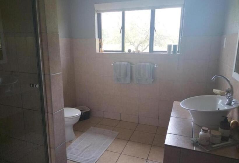 غرفة قياسية مطلّة علي الحديقة, Greenway Woods Resort