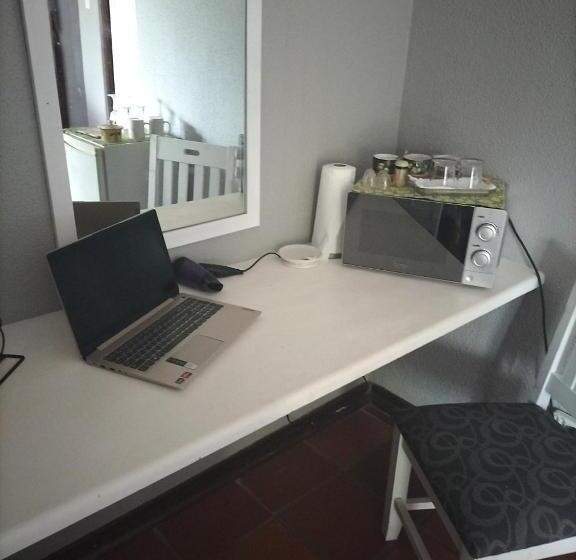 غرفة قياسية مطلّة علي الحديقة, Greenway Woods Resort