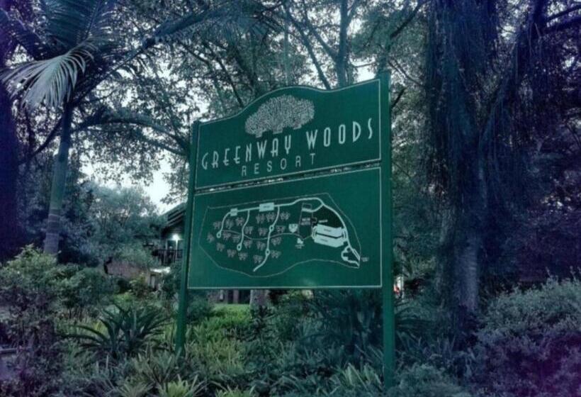 غرفة قياسية رباعية, Greenway Woods Resort