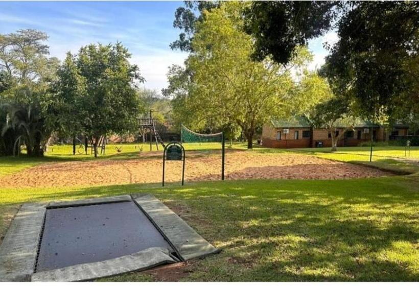 غرفة قياسية مطلّة علي الحديقة, Greenway Woods Resort