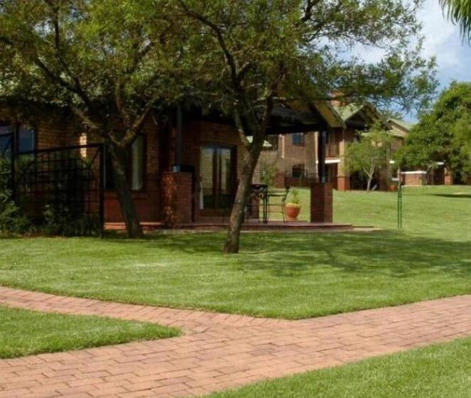 غرفة قياسية رباعية, Greenway Woods Resort