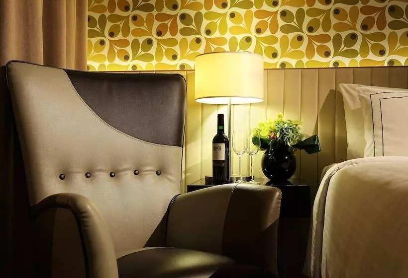اتاق کلاب, Rendezvous Hotel Singapore By Far East Hospitality