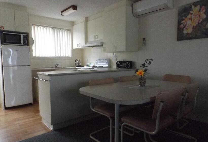 Апартаменты 2 Спальни, Surfside Merimbula Holiday Apartments