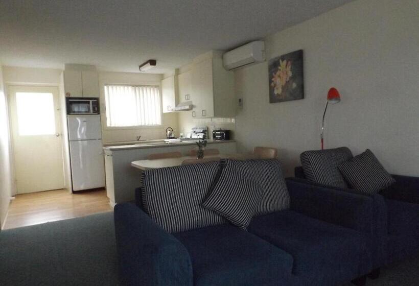 Апартаменты 2 Спальни, Surfside Merimbula Holiday Apartments