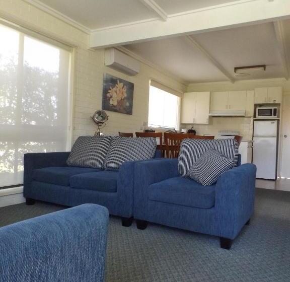 Апартаменты 2 Спальни, Surfside Merimbula Holiday Apartments