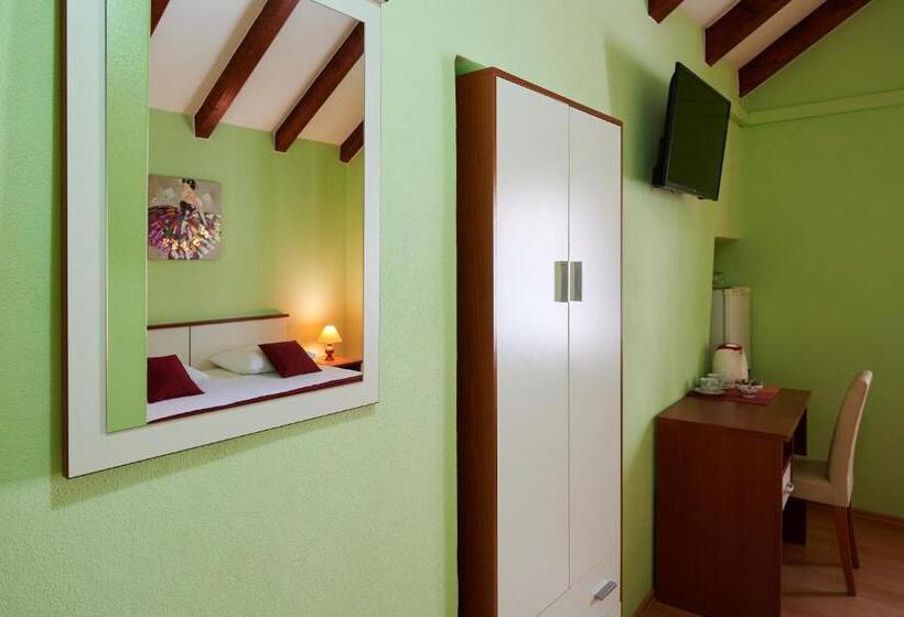 חדר סטנדרט, Apartments And Rooms Jare   In Old Town