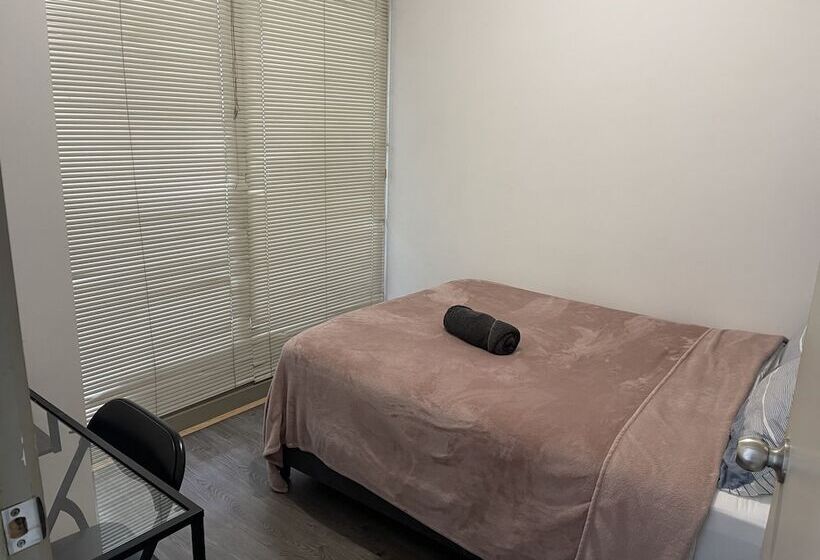 חדר אקונומי, Summer Inn City