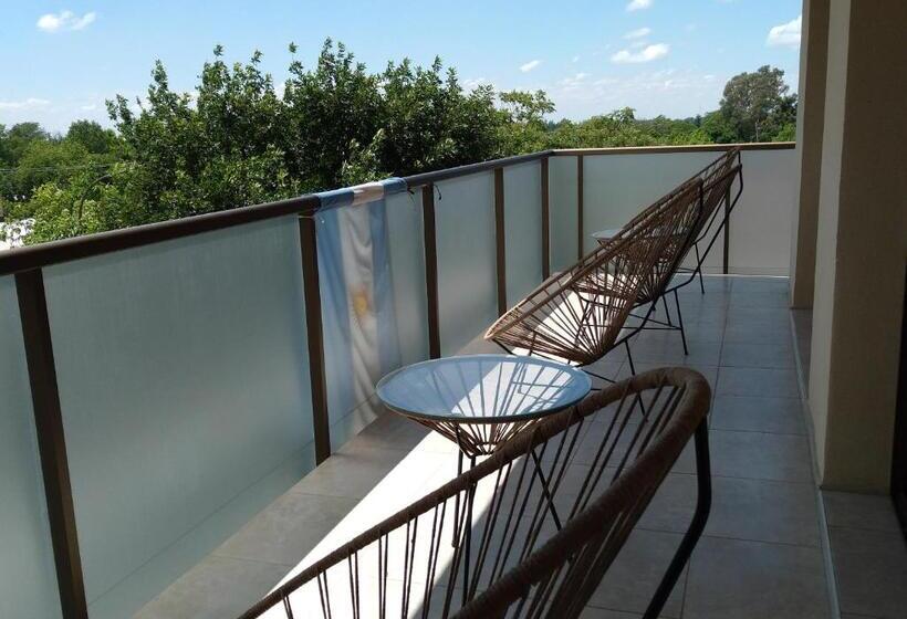 Deluxe Vierpersoonskamer, Apart Hotel Quijote By Dot Suites