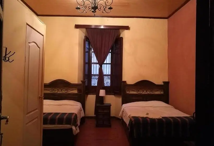 اتاق استاندارد سه نفره, Casa Quetzaltenango