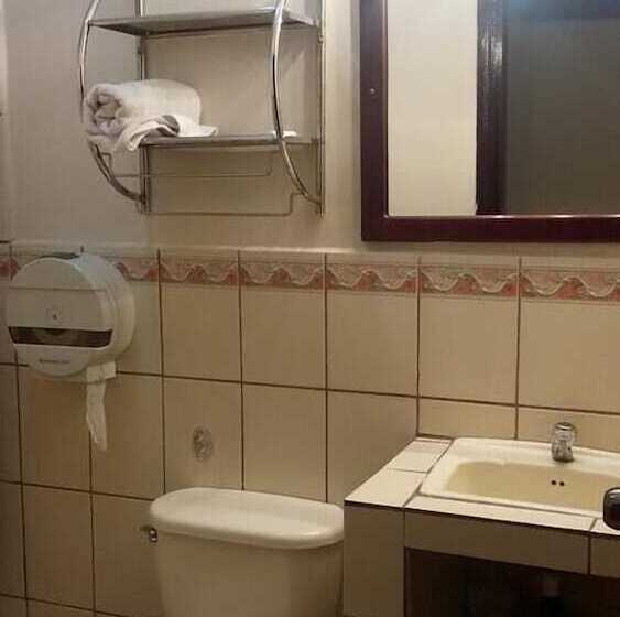 اتاق استاندارد سه نفره, Plaza Palmero