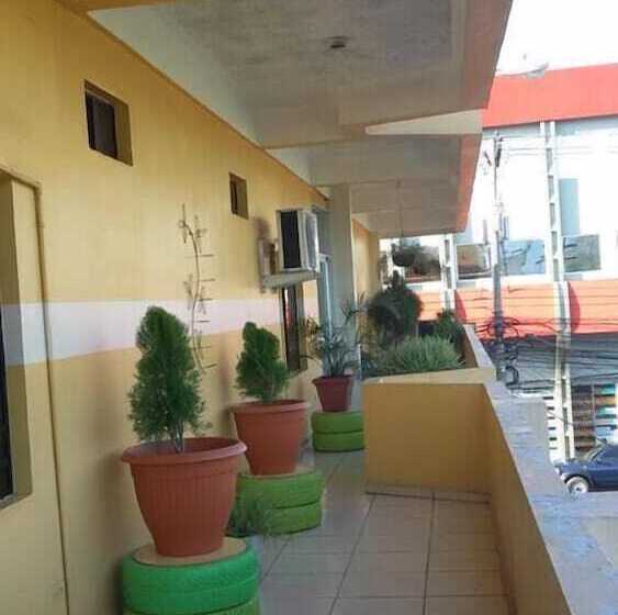 اتاق استاندارد سه نفره, Plaza Palmero