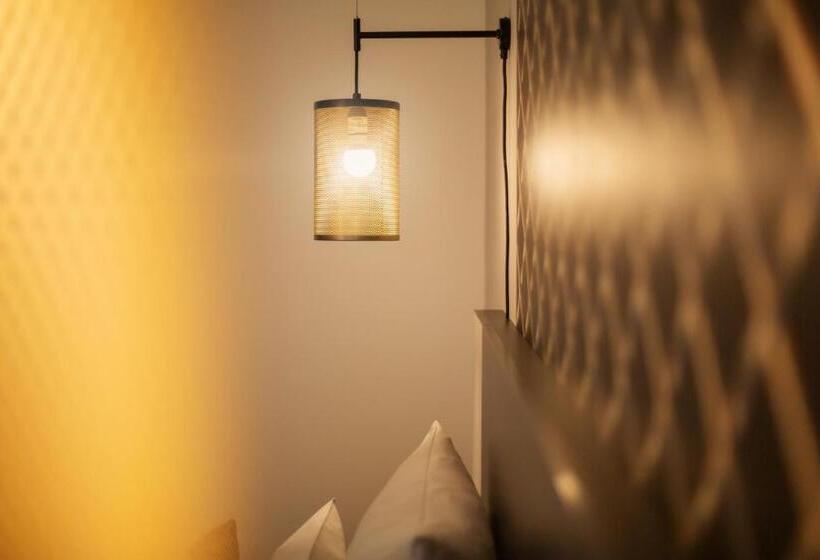 Deluxe-huone, Holiday Inn   The Niu, Mesh Stuttgart Messe, An Ihg