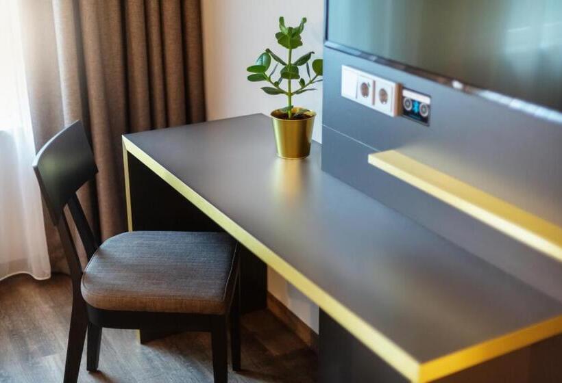 Huoneisto 1 Makuuhuone, Holiday Inn   The Niu, Mesh Stuttgart Messe, An Ihg