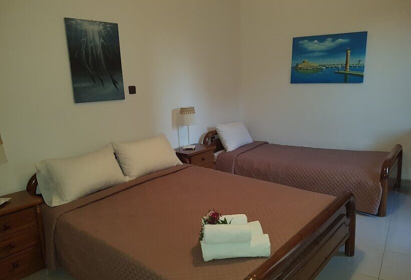 Номер Стандарт Трехместный, Georgia Old Town Apartments