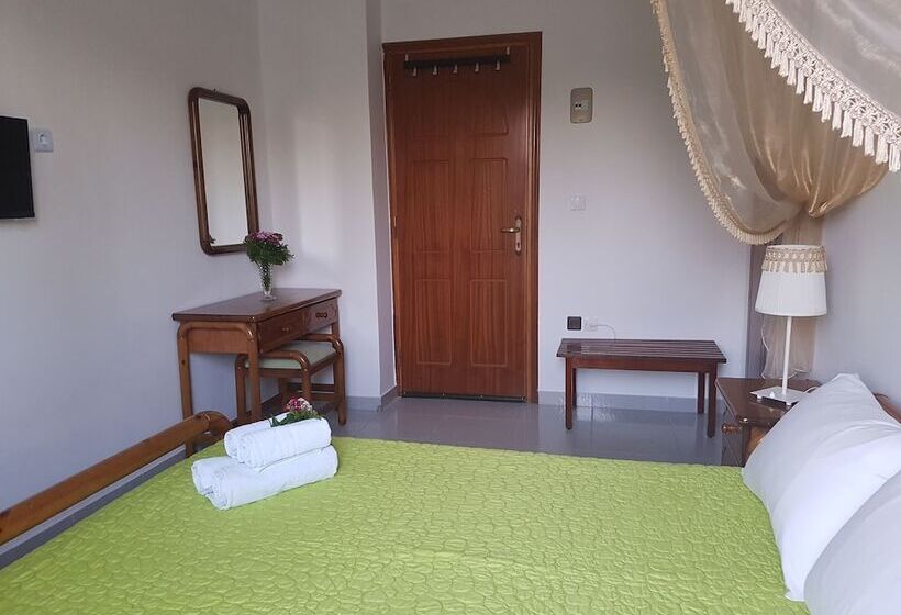 Студия Стандарт Двуспальная Кровать, Georgia Old Town Apartments