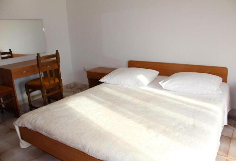 شقة غرفة واحدة مطلة على البحر, Apartments Mate