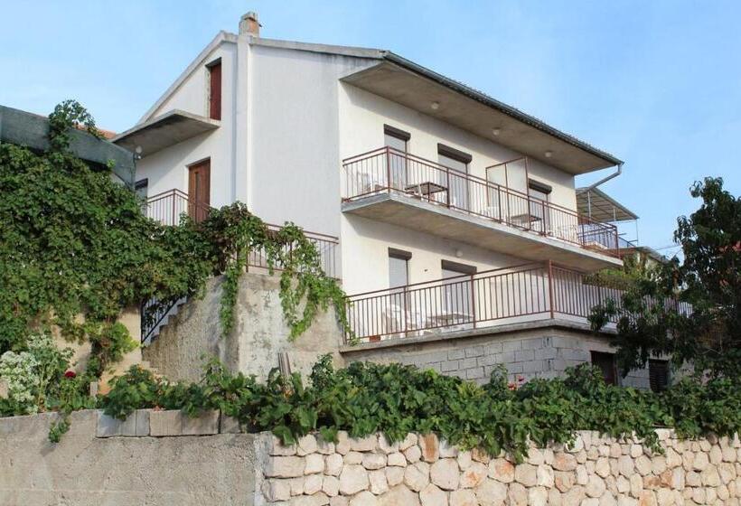 شقة غرفة واحدة مطلة على البحر, Apartments Mate