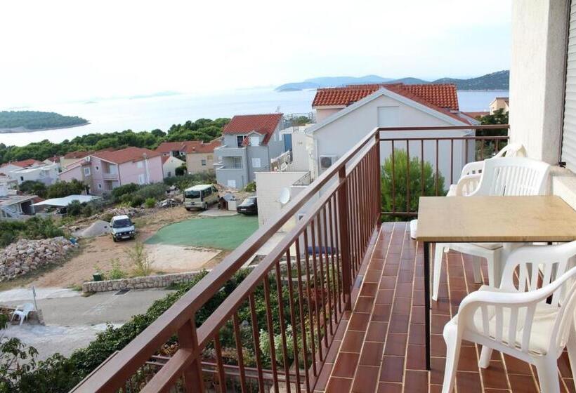 Апартаменты 1 Спальня Вид на Море, Apartments Mate