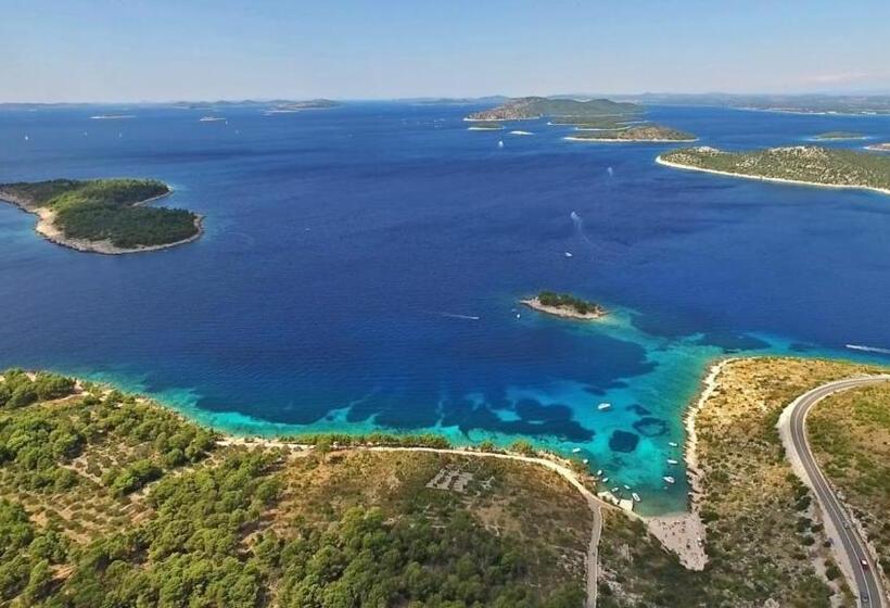 شقة غرفة واحدة مطلة على البحر, Apartments Mate