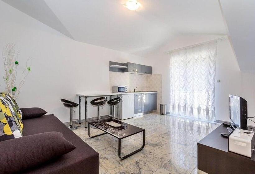 آپارتمان 1 خوابه, Apartments Villa Ori