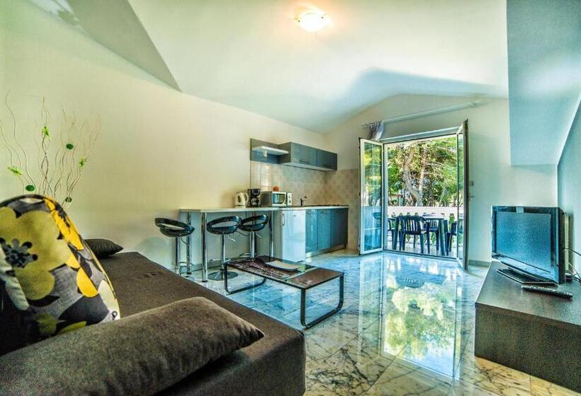 آپارتمان 1 خوابه, Apartments Villa Ori