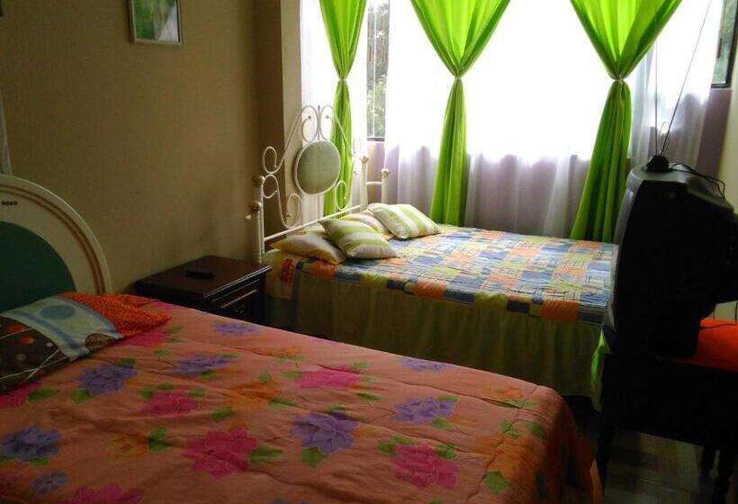 스탠다드 트리플 룸, Casa Huespedes El Molino