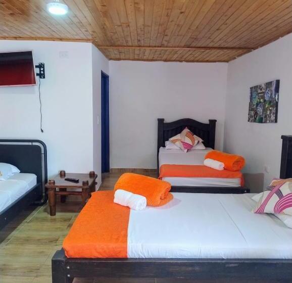 패밀리 룸, Finca Hotel Santa Clara