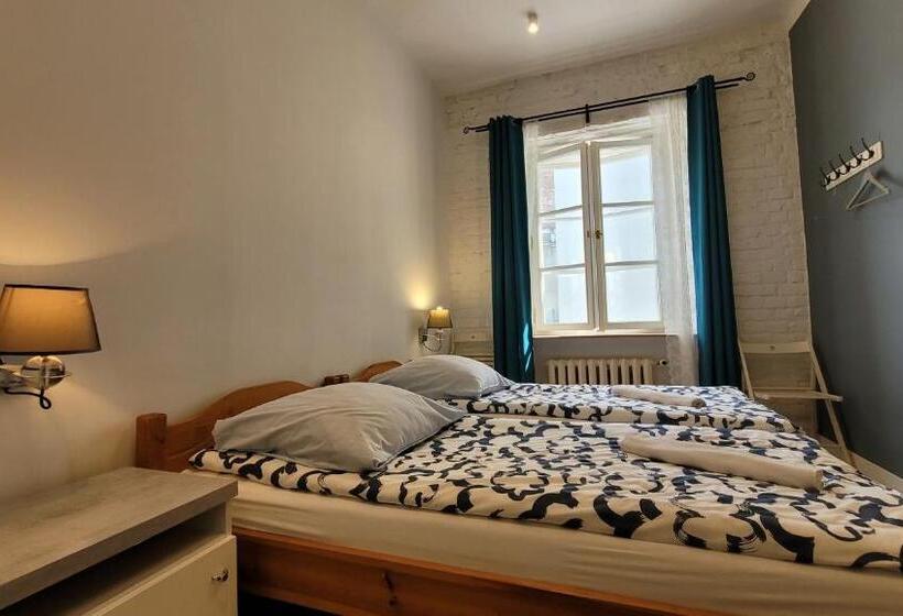 חדר סטנדרט חדר אמבטיה משותף, Chmielna 5 Rooms & Apartments