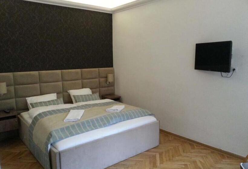 Номер Стандарт Совместная Ванная, Chmielna 5 Rooms & Apartments