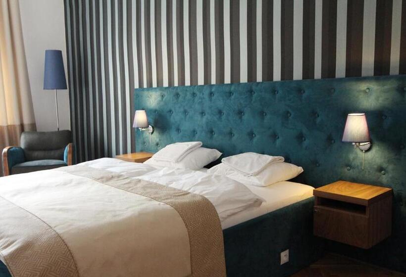 Номер Стандарт, Chmielna 5 Rooms & Apartments