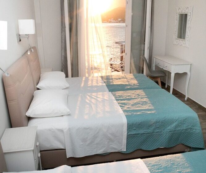 Triple Room Sea View, Hyperion