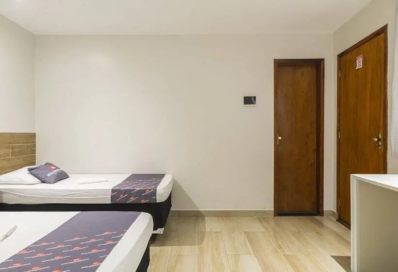 Standard Kolmen Hengen Huone, Mega Aeroporto Hotel Apenas 1 Km De Distância Do Aeroporto De Fortaleza