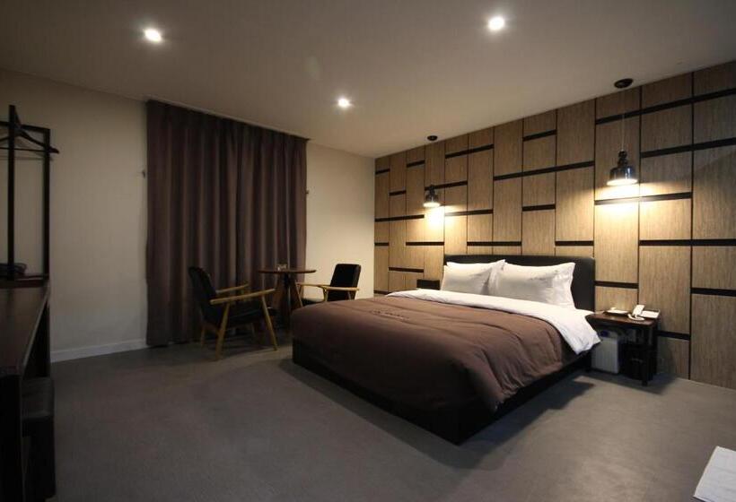 اتاق استاندارد, Busan Station Dino