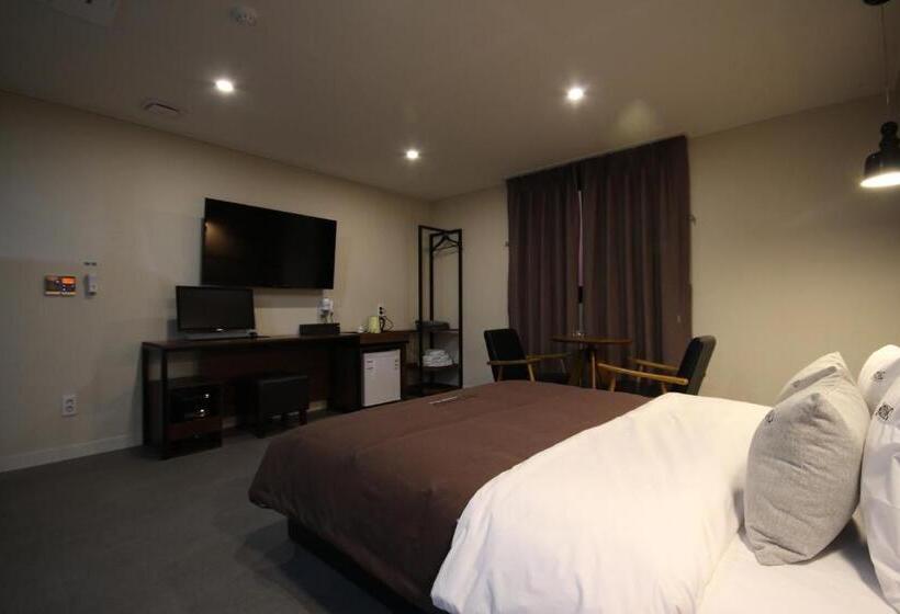 اتاق استاندارد, Busan Station Dino