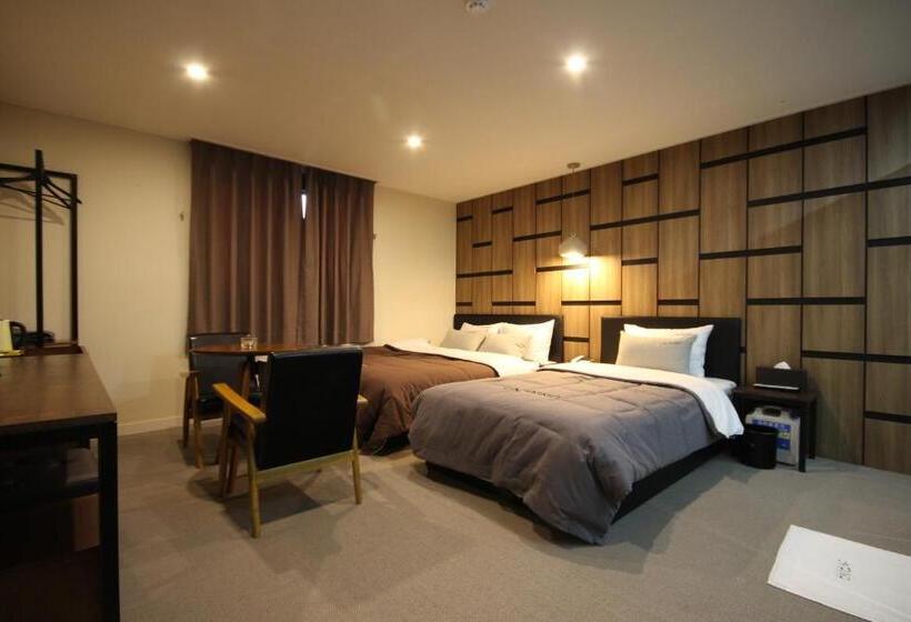 اتاق استاندارد, Busan Station Dino