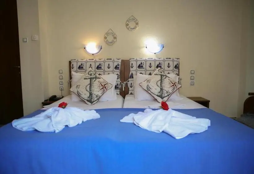 اتاق استاندارد سه نفره, Karagianni