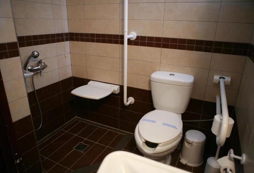 Семейный Номер, Karagianni