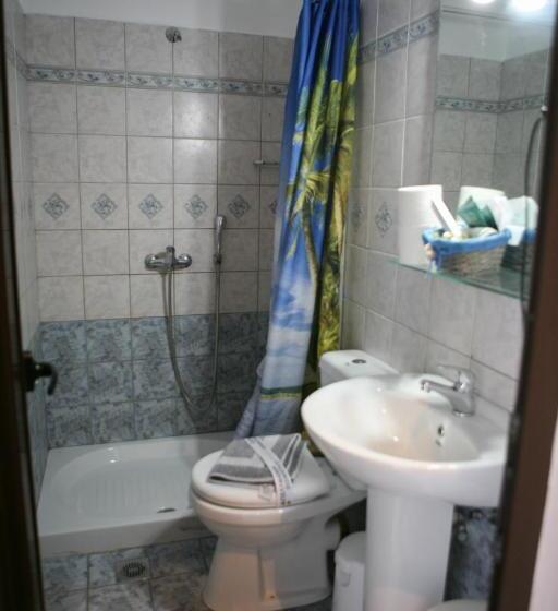 Семейный Номер, Karagianni