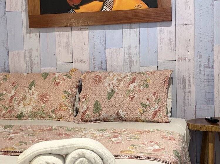 Dört Kişilik Standart Oda, Pousada Isabel Araújo