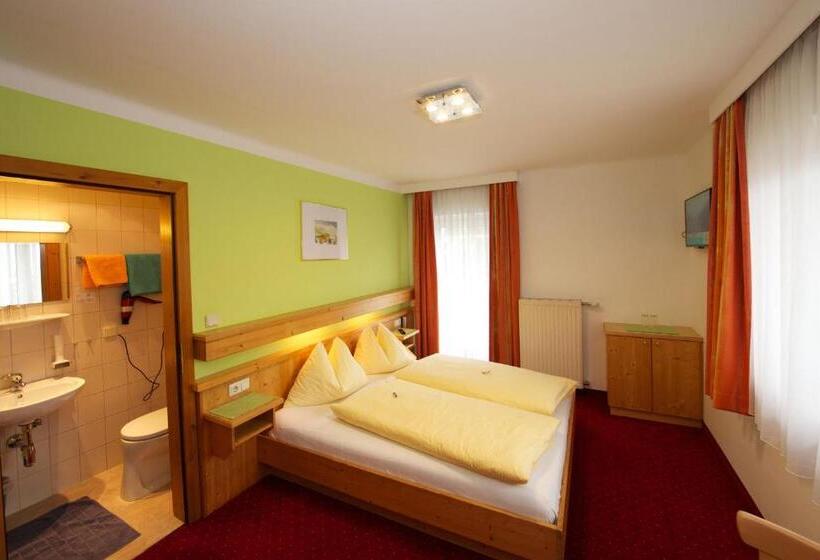 Номер Стандарт с Балконом, Pension Alpenrose