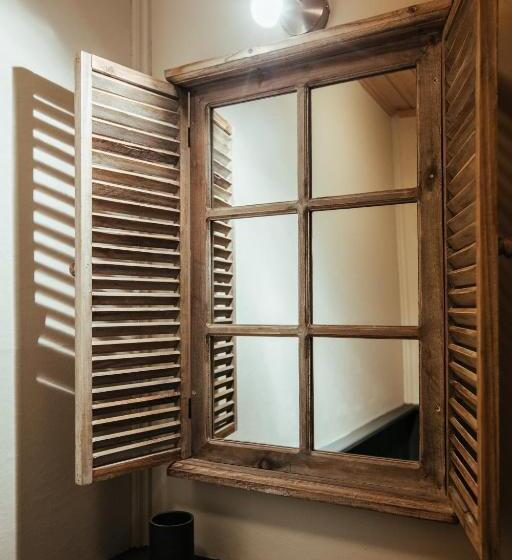 スタンダードルーム, B&b A L'aise