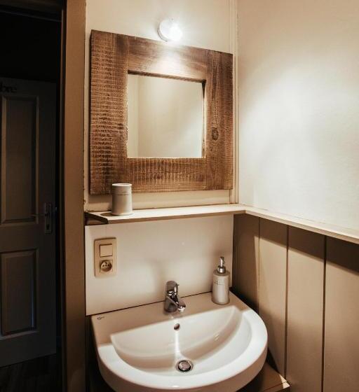 スタンダードルーム, B&b A L'aise