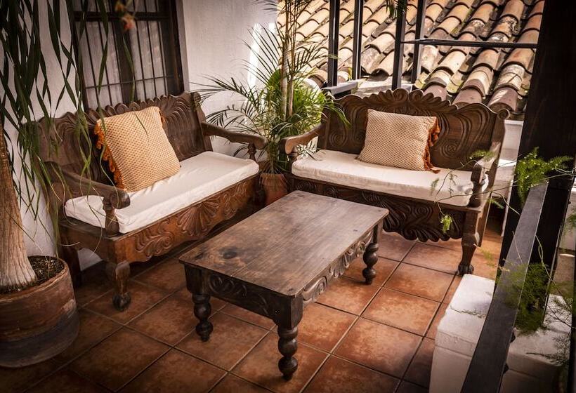 اتاق لوکس, La Villa Serena