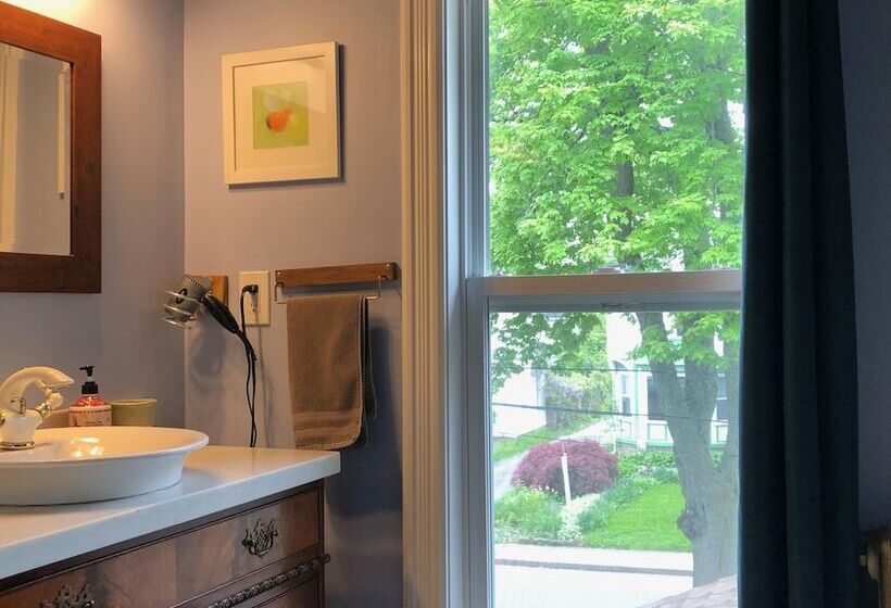 Номер Стандарт, Blue Gables Bed And Breakfast