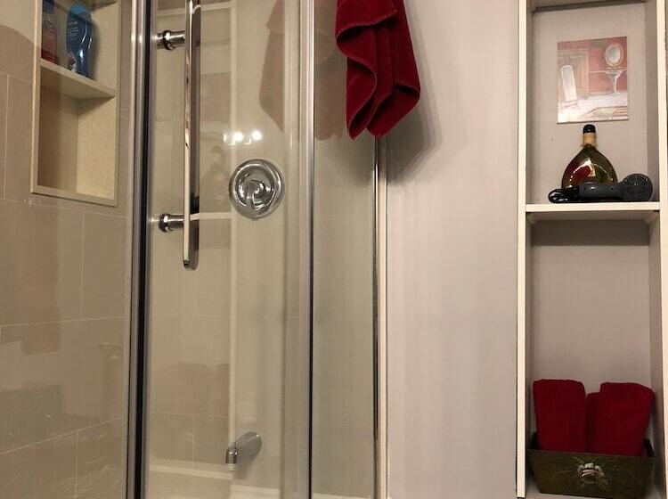 Номер Стандарт, Blue Gables Bed And Breakfast