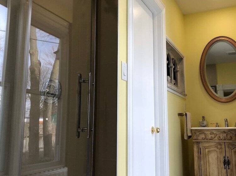 스탠다드 룸, Blue Gables Bed And Breakfast